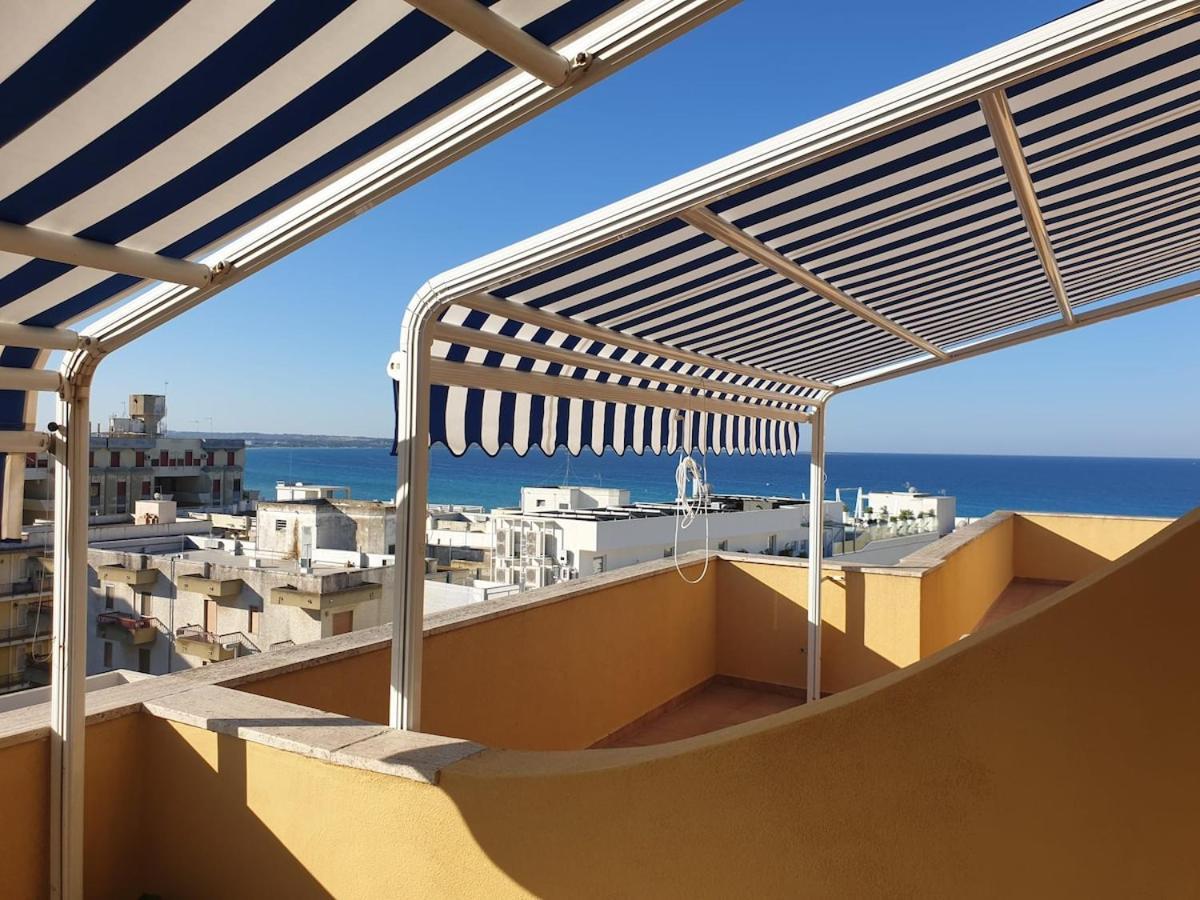 Attico In Riva Al Mare Appartamento