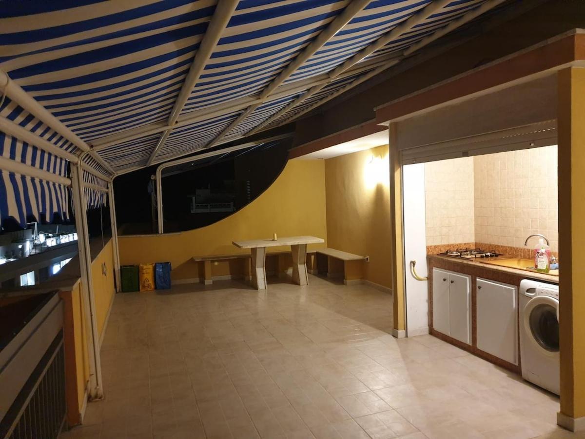 Appartamento Attico In Riva Al Mare