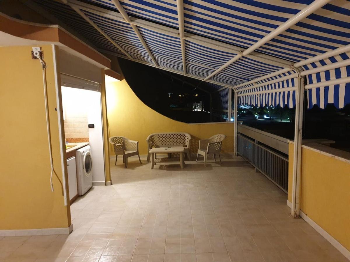 Appartamento Attico In Riva Al Mare